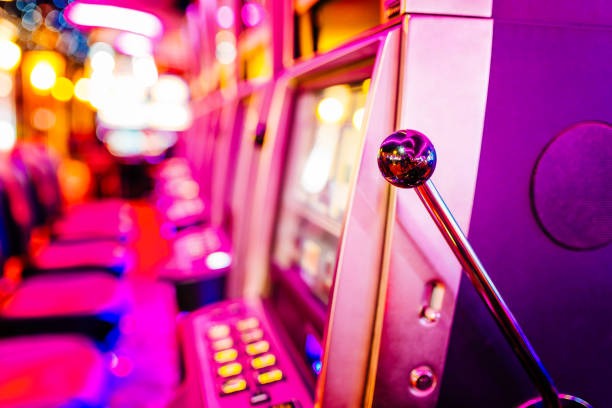 Live chat with dealer and other players Live chat and player interaction on setia88 Spadegaming